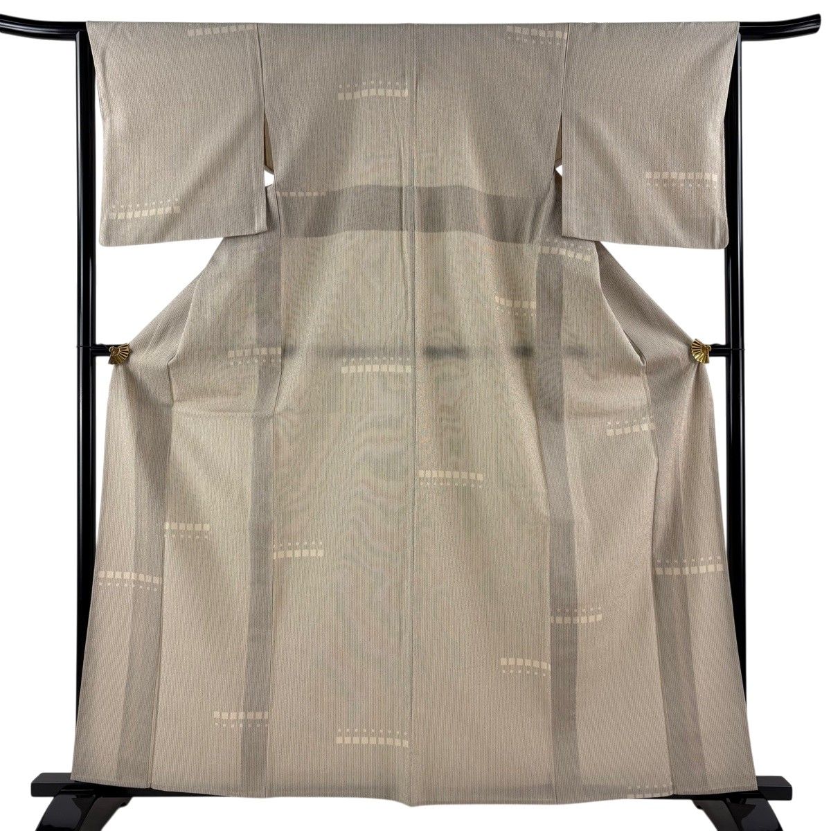 【美品】 お召 身丈162.5cm 裄丈65cm M 単衣 本塩沢 証紙 幾何学 縞 ベージュ 正絹 逸品 【中古】