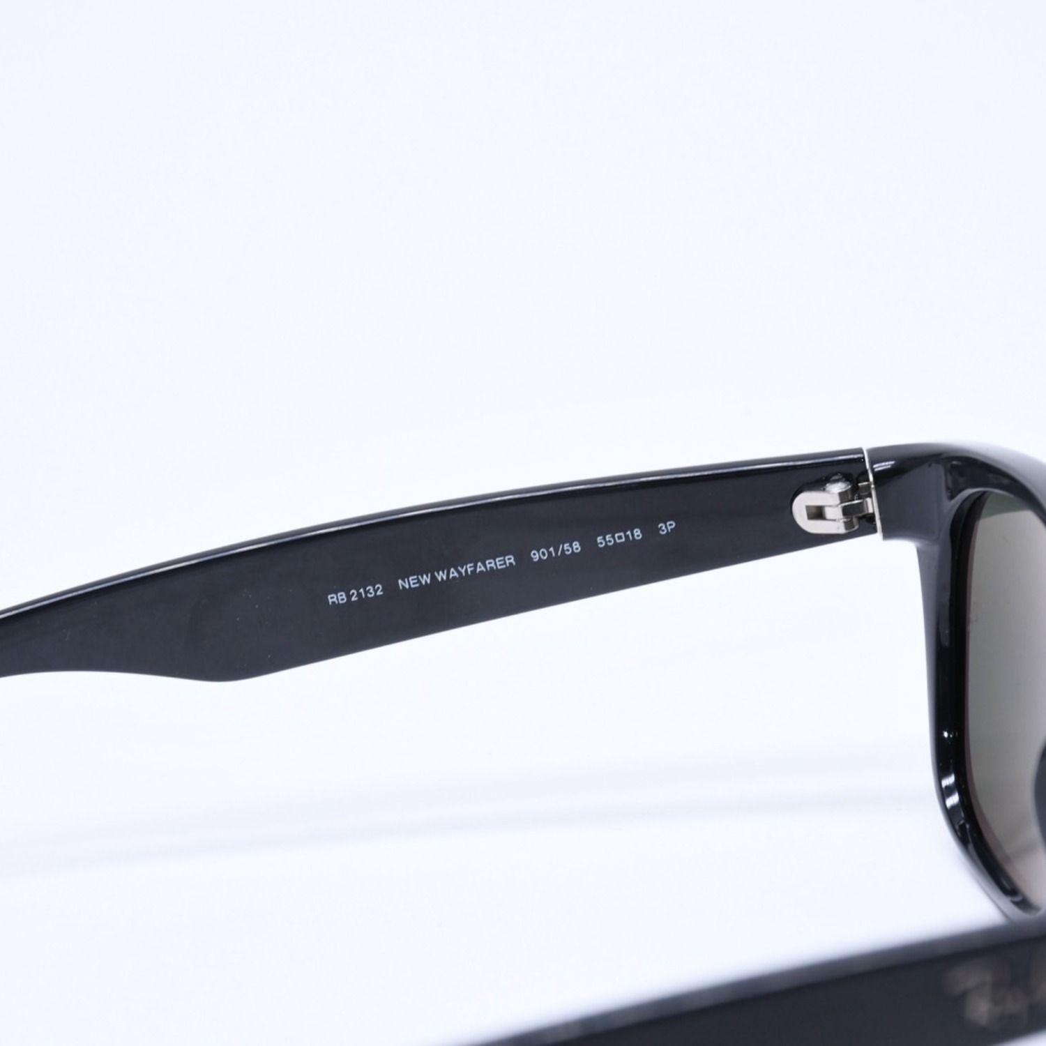 極美品 Ray-Ban レイバン サングラス アイウェア RB2132 901/58 サイズ