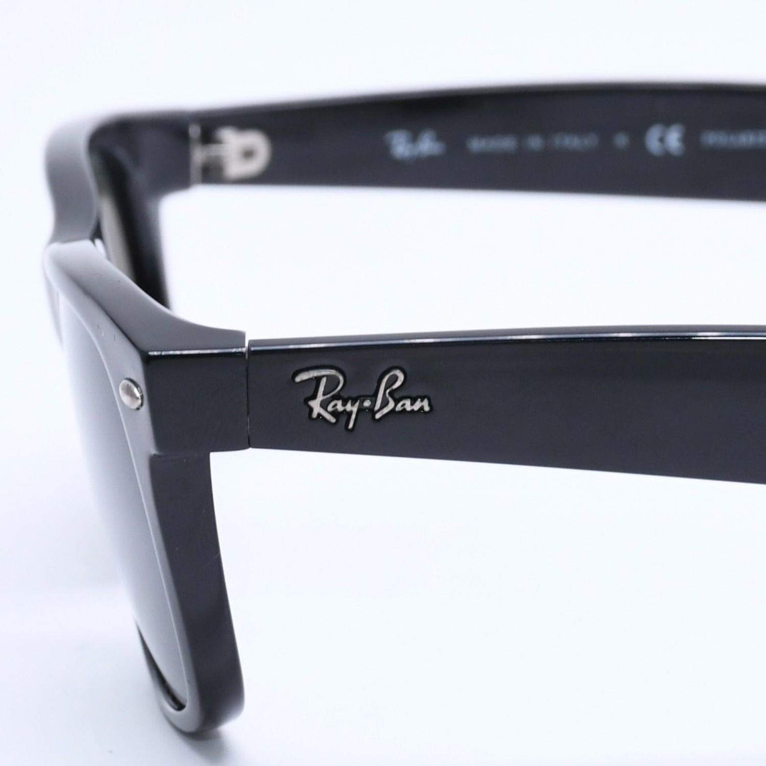 極美品 Ray-Ban レイバン サングラス アイウェア RB2132 901/58 サイズ 