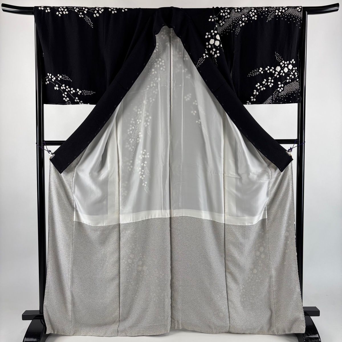 美品】 訪問着 身丈166.5cm 裄丈67cm M 袷 枝花 流水 絞り 黒 正絹
