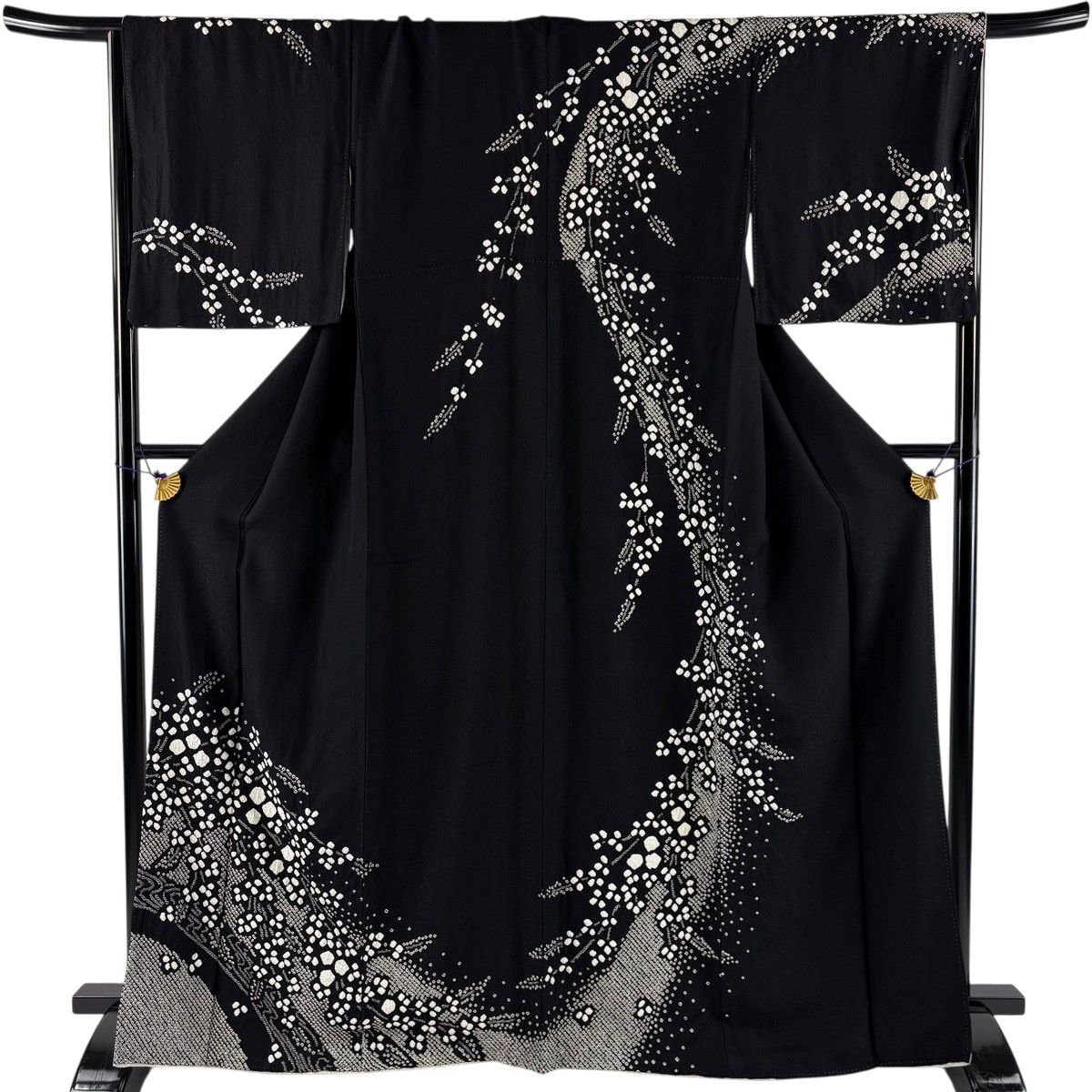 美品 訪問着 総絞り 黒 花文 枝花 身丈160cm 裄丈67cm お洒落 袷 美品】 訪問着 身丈166.5cm 裄丈67cm M 袷 枝花 流水 絞り 黒 正絹