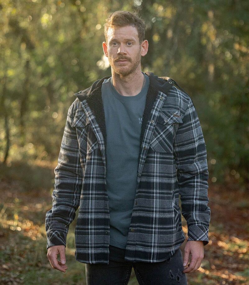 レジェンダリーホワイトテイルズ レディース アウター ジャケット・ブルゾン シャツ Mens Legendary Whitetails Camp Night Berber Lined Hooded F