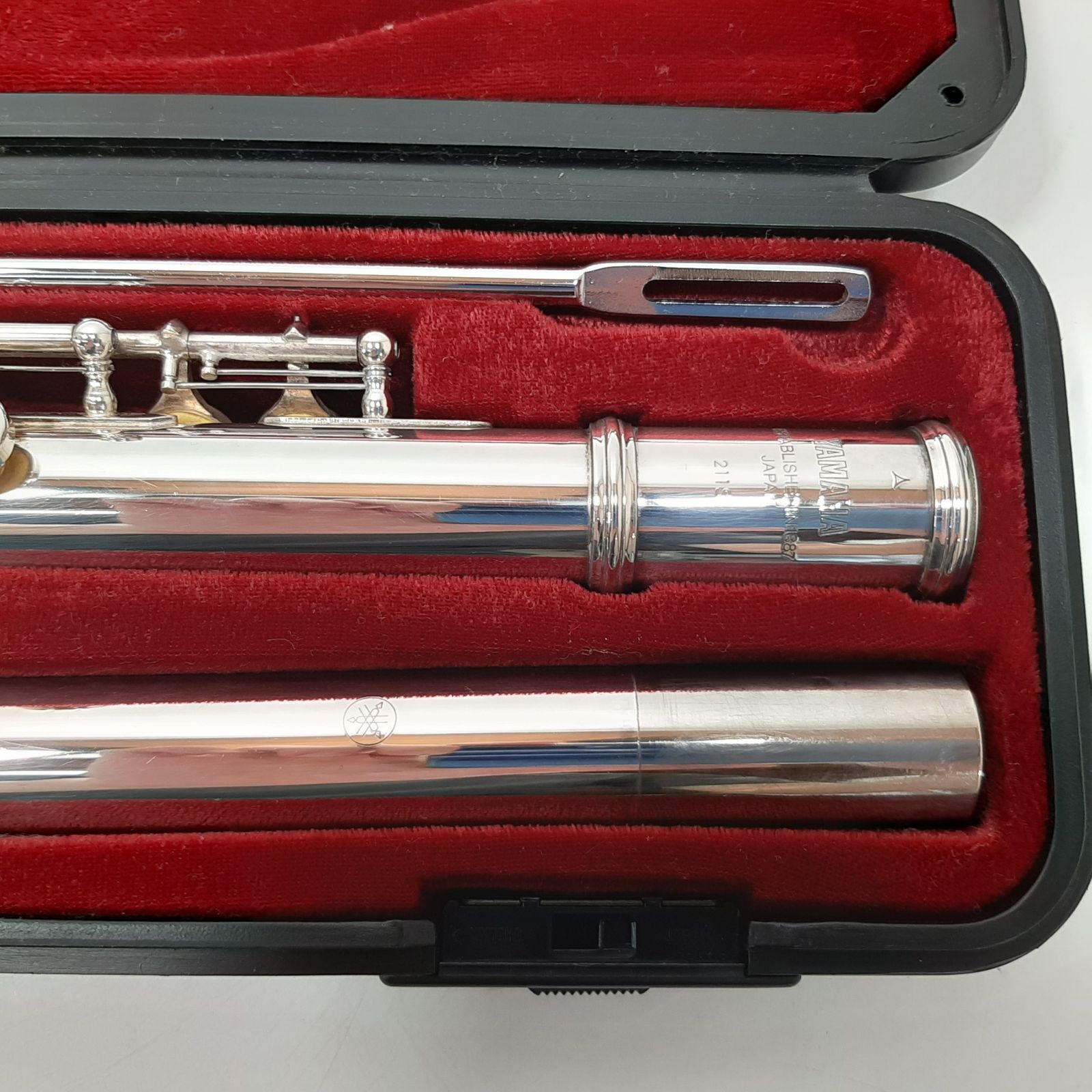 YAMAHA YFL-211S フルート オープンホール Eメカニズム ハードケース