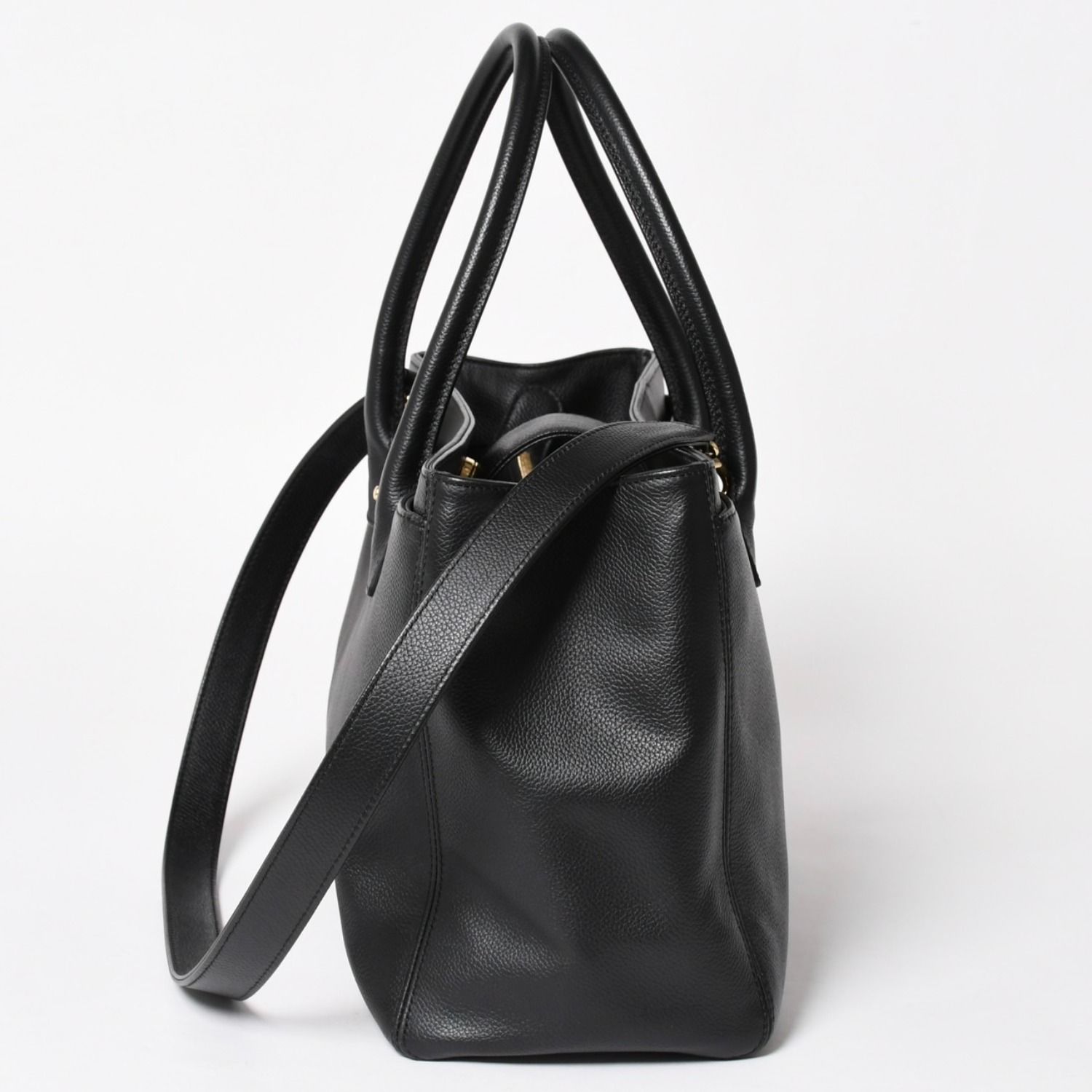 極美品　CHANEL シャネル　エグゼクティブトート　黒 極美品 CHANEL シャネル Executive Tote Bag エグゼクティブ トート