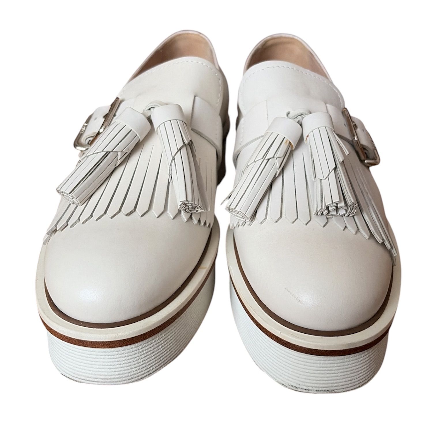 トッズ Tod's 厚底ローファー タッセル フリンジ ホワイト - メルカリ