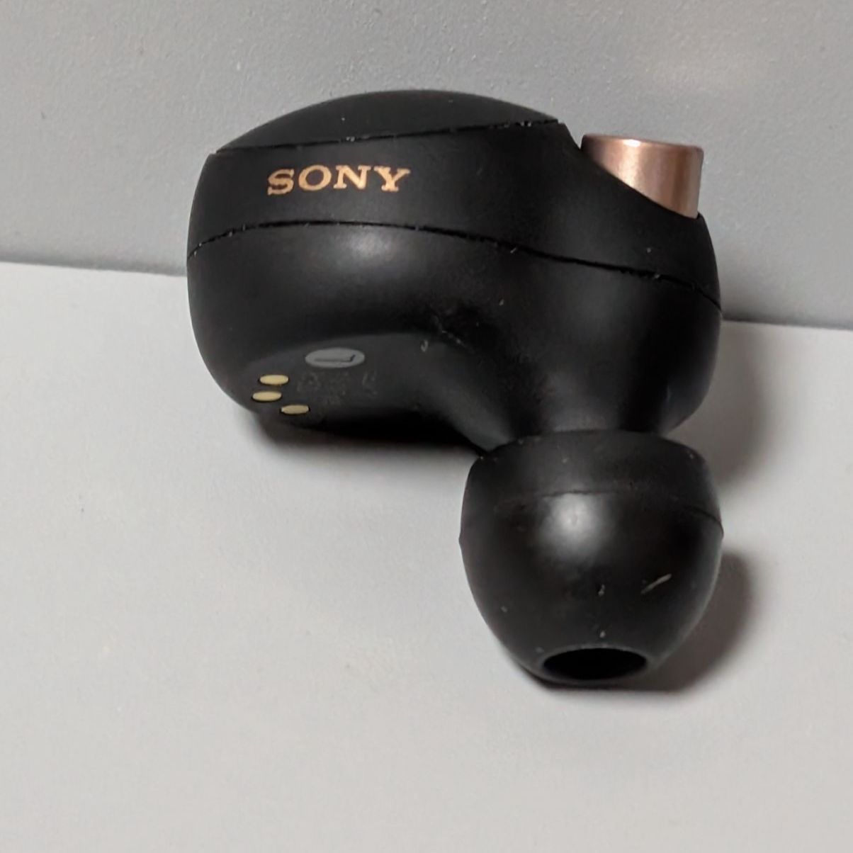 SONY WF-1000XM4 左耳のみ L 片耳 ブラック 黒 完全ワイヤレスイヤホン 