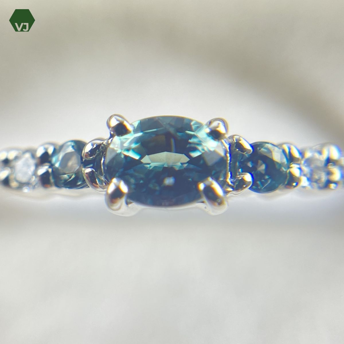 9kヴィンテージリング【アレキサンドライト】 34-32】アレキサンドライト ダイヤモンド リング0.17ct D0.02ct 【中古