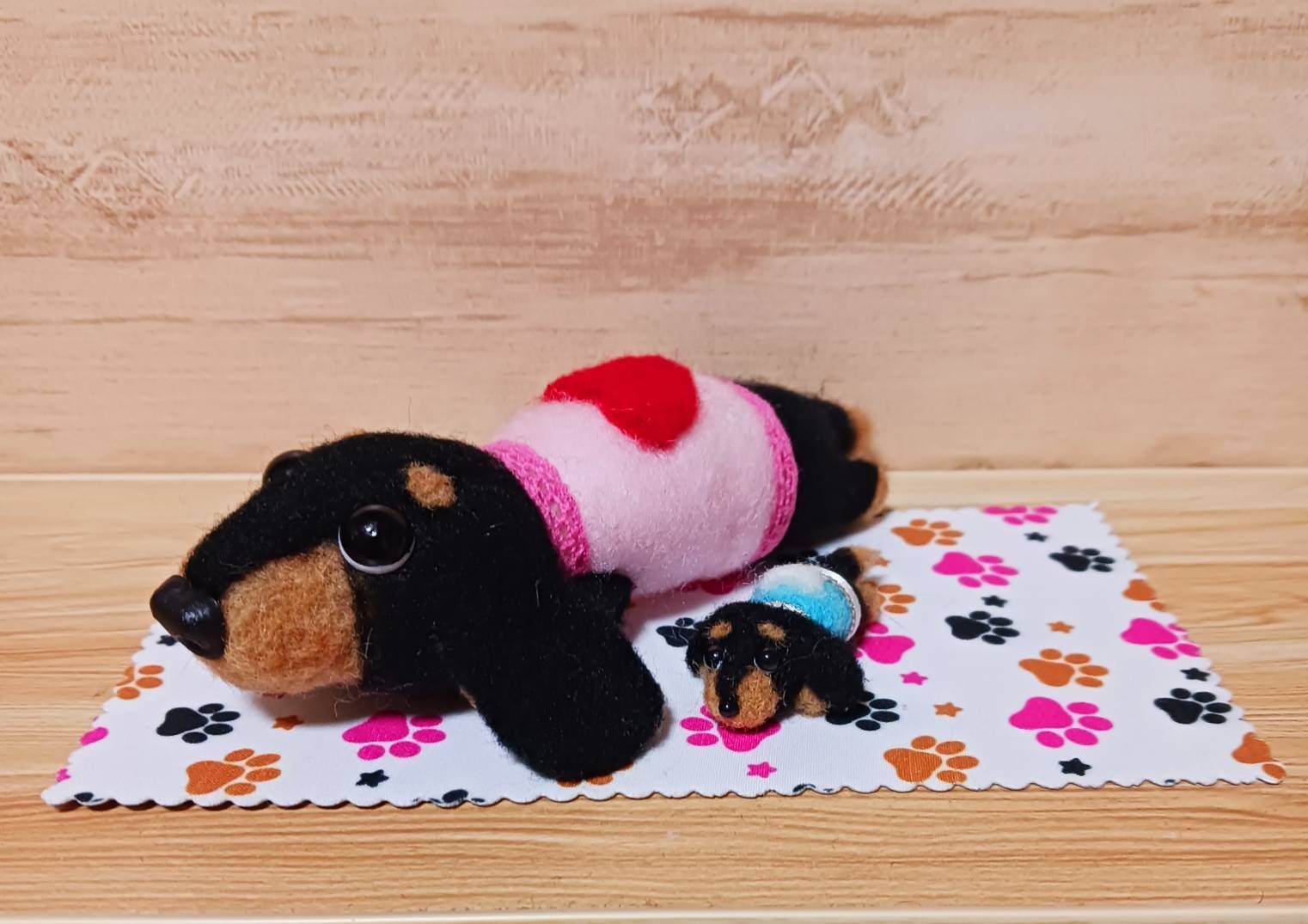羊毛フェルト ダックスフンド 親子セット - メルカリ