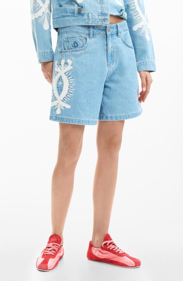 デジグアル レディース ボトムス デニムパンツ ハイウエスト ショートパンツ Desigual Appliqu High Waist Denim Shorts MEDIUM BLUE ブルー