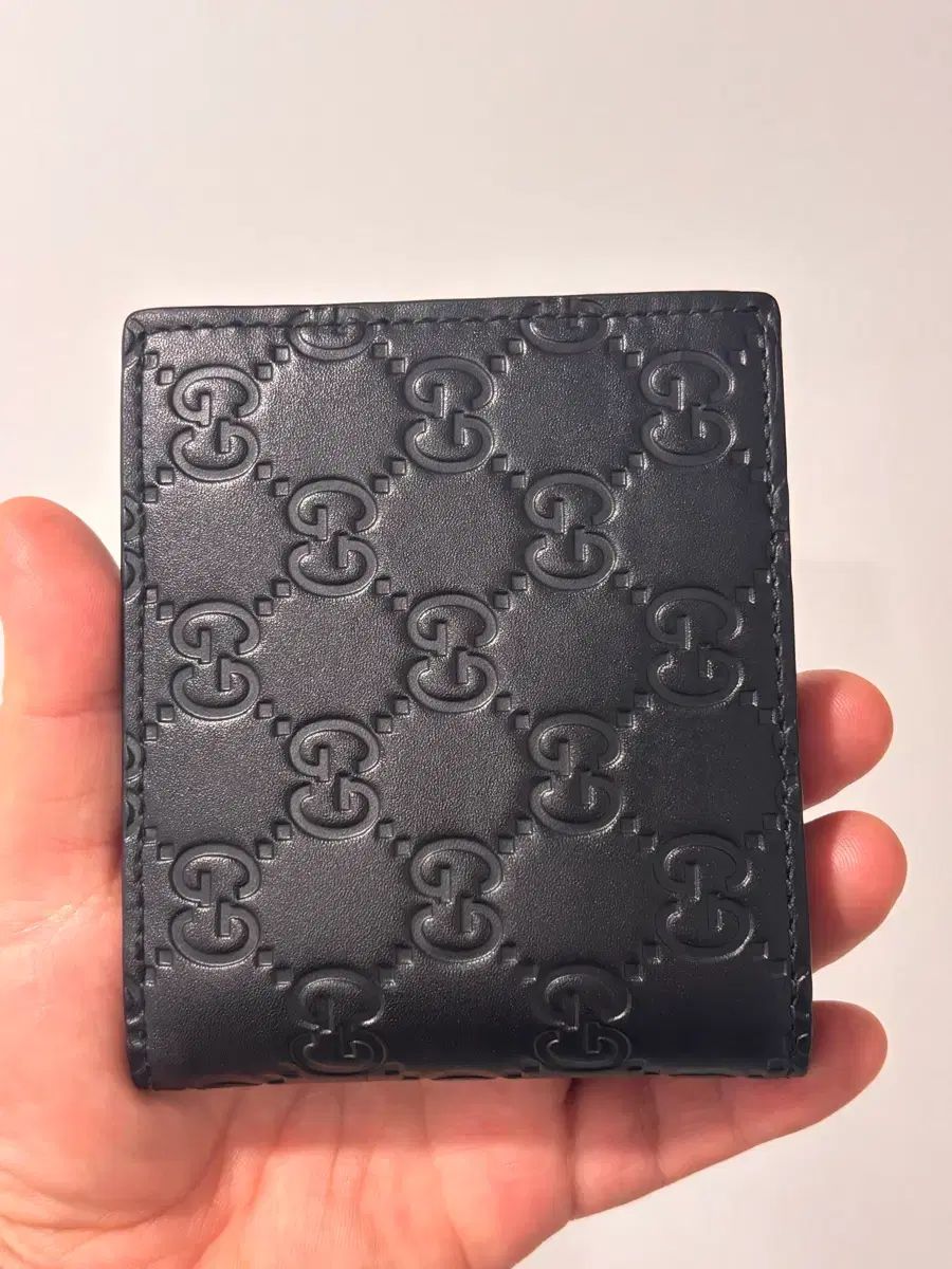 正規品)) グッチ ggマイクロシマ メンズ 二つ折り財布 ブラック