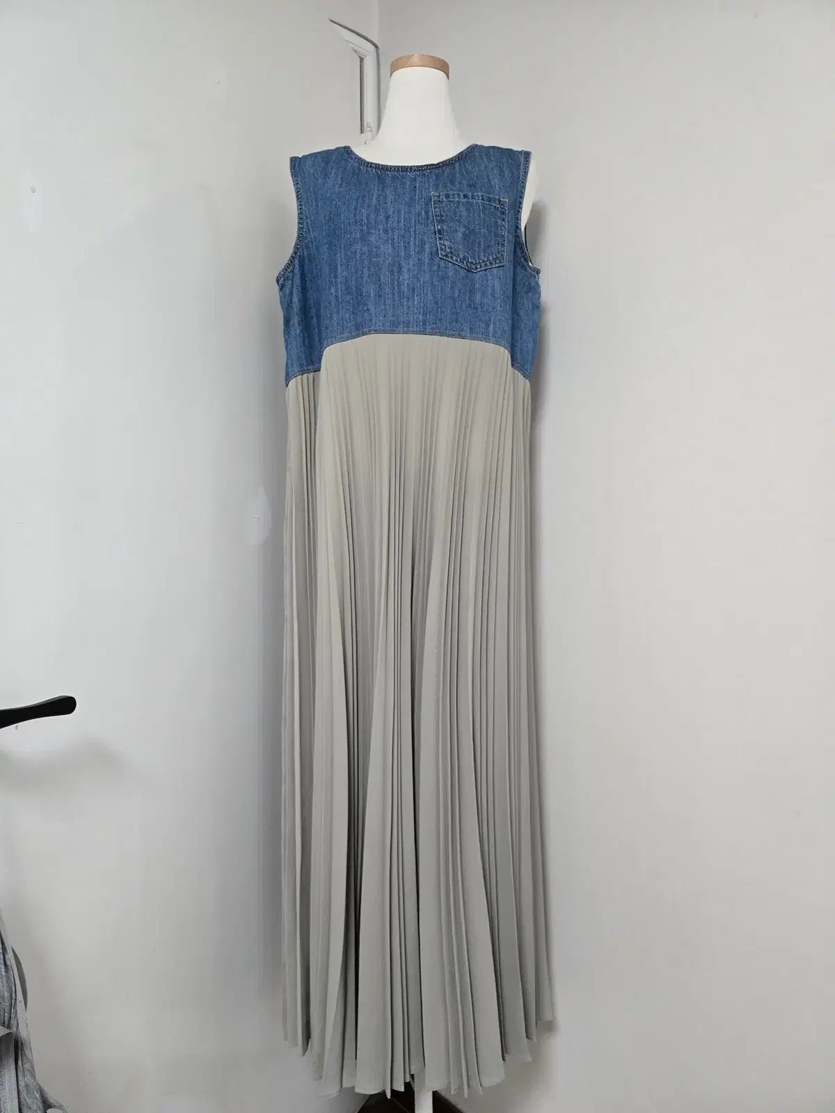 新品) itMICHAA プリーツ ロング丈ワンピース
