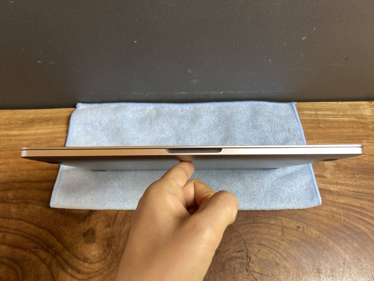 美品】MacBook Pro 13