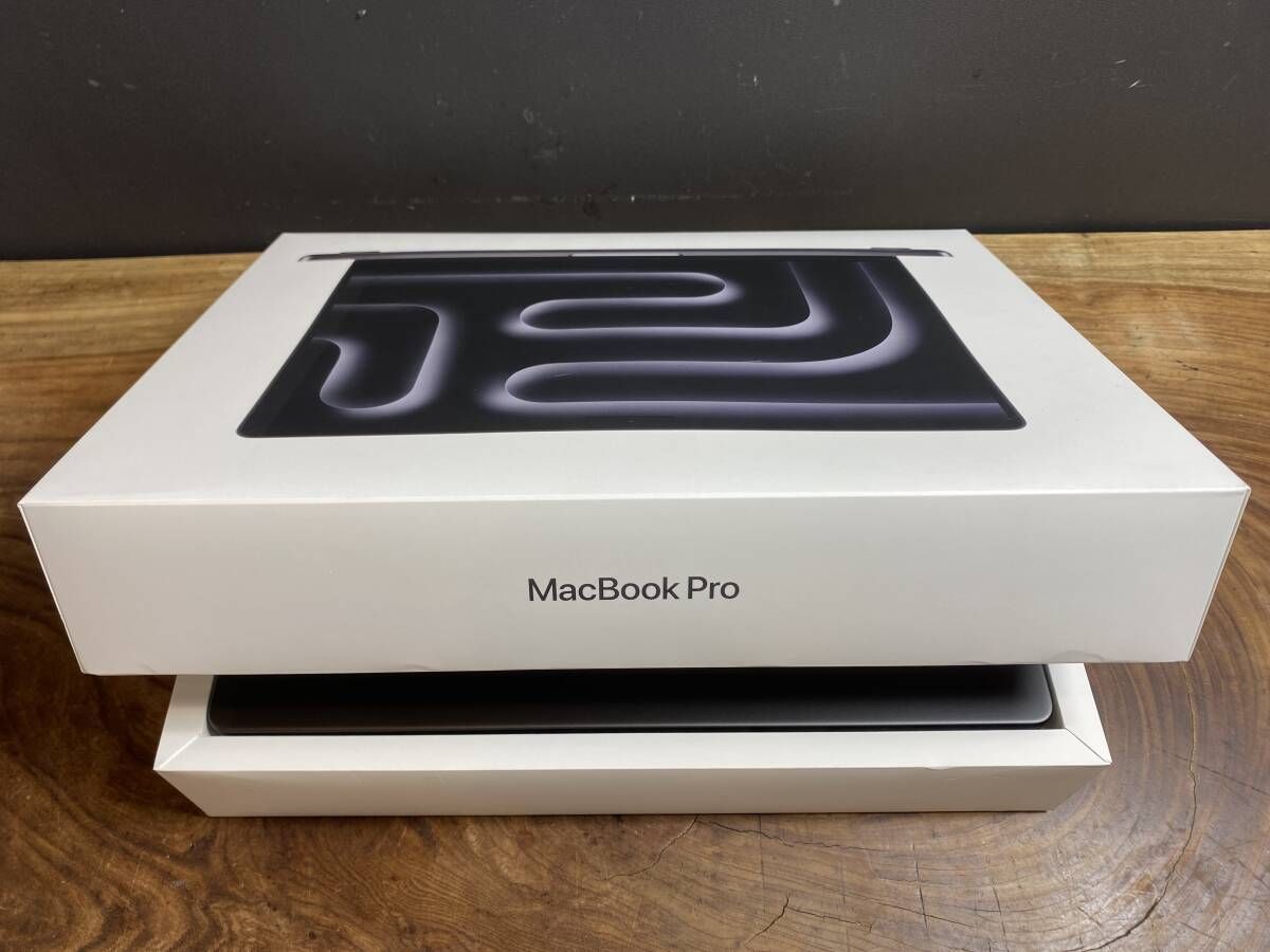 極美品 MacBook Pro 14 M5 Office2024 Win11保証付 - メルカリ