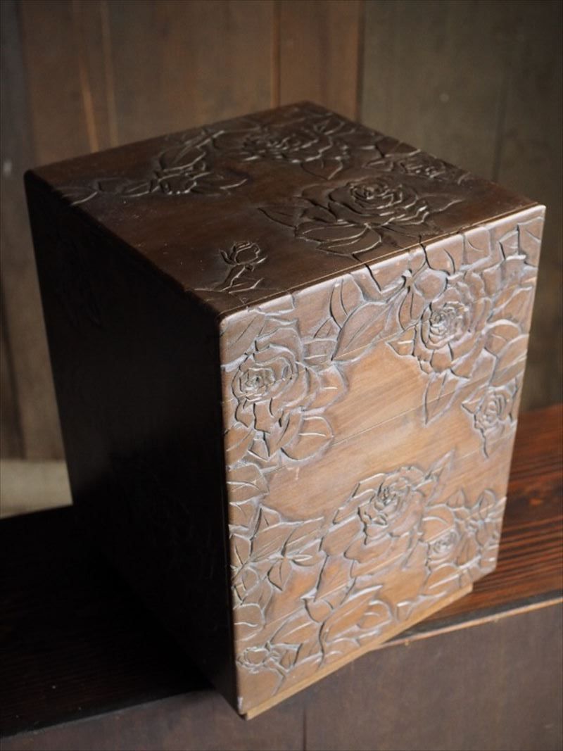 【職人技】繊細な彫刻が美しいレトロな木製小引き出し 昭和中期　古録展 送料無料　中古 品番S11174