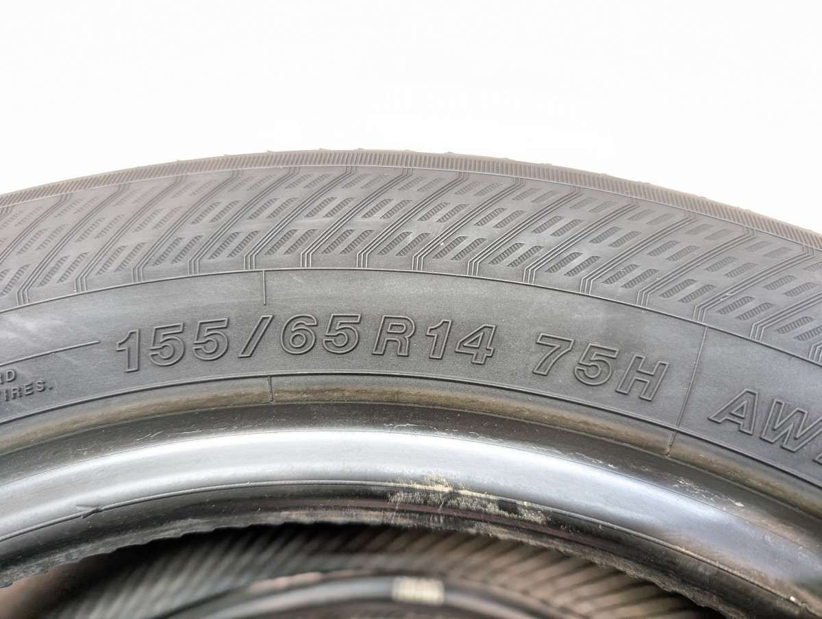 155/65R14 nヨコハマ ブルーアース4S AW21 n中古タイヤ スタッドレス