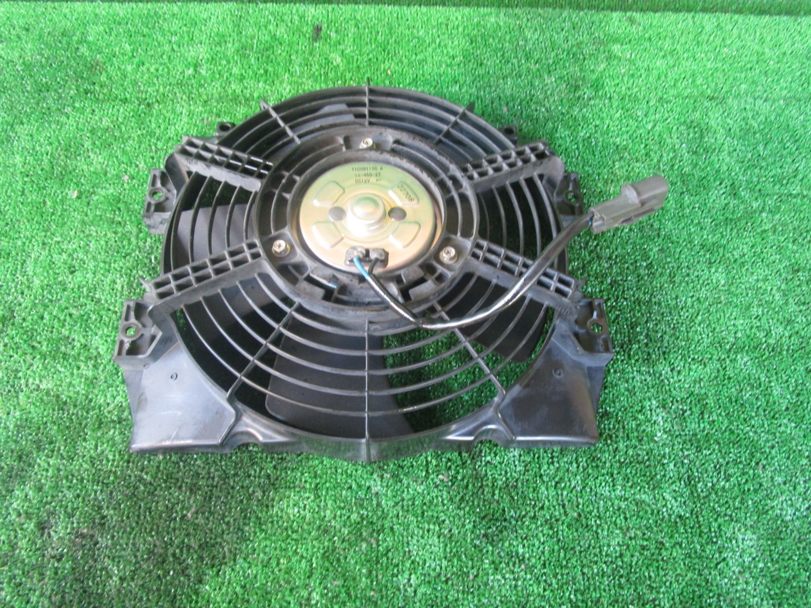 コンデンサーファン 三菱FUSO キャンター　SKG-FEA20 　H23年 C12-20-5994 7,600円