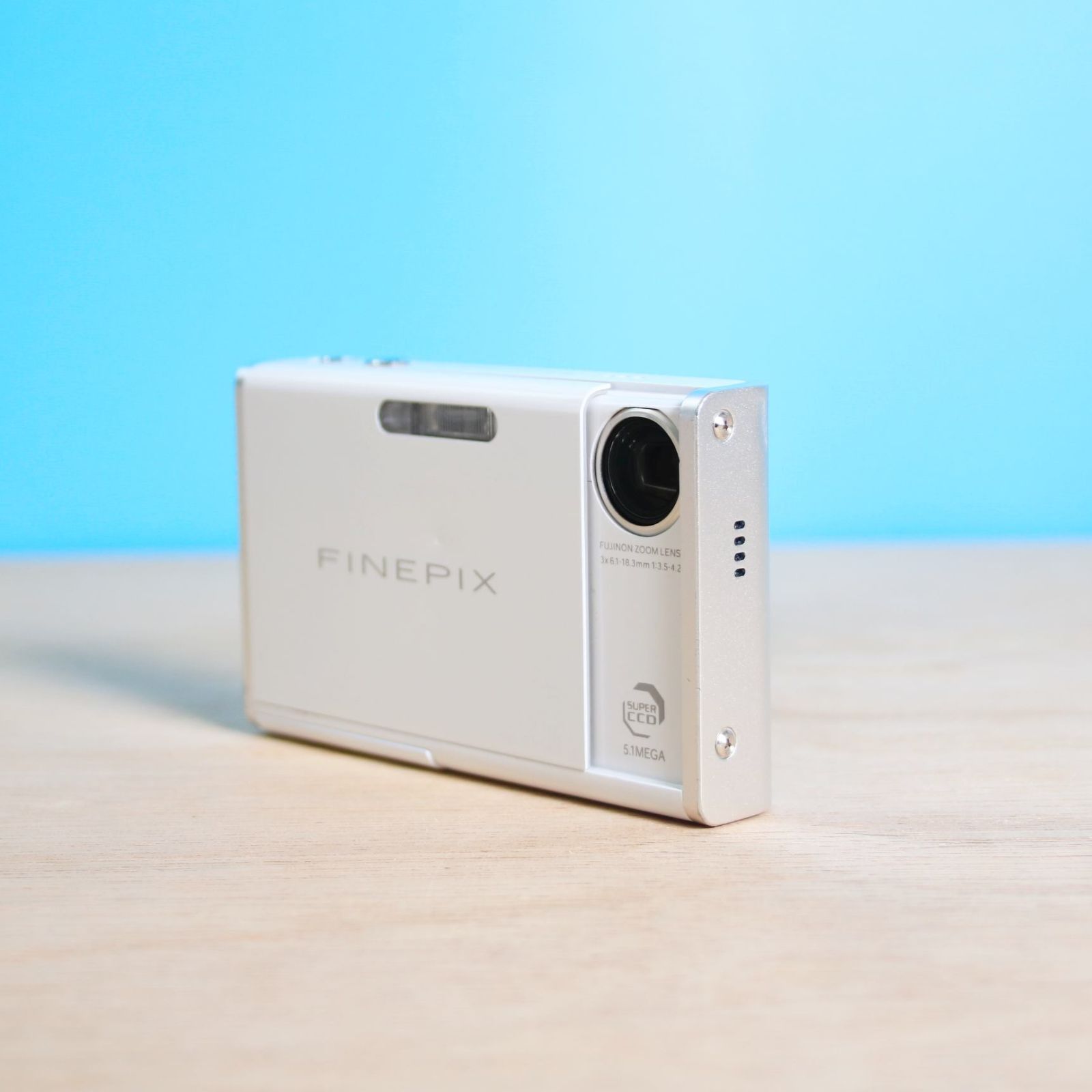 カメラ FUJIFILM デジカメ FinePix Z2 デジカメ コンデジ