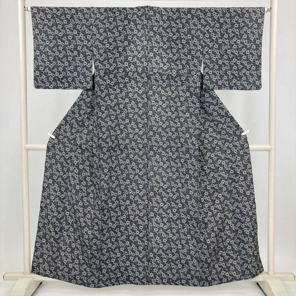 たんす屋 TANSU-YA 着物 リユース着物 単衣小紋 白 グレー カジュアル 菊紋 単衣 絹 洗い済 【身丈】156cm【裄丈】65cm 7650004326298