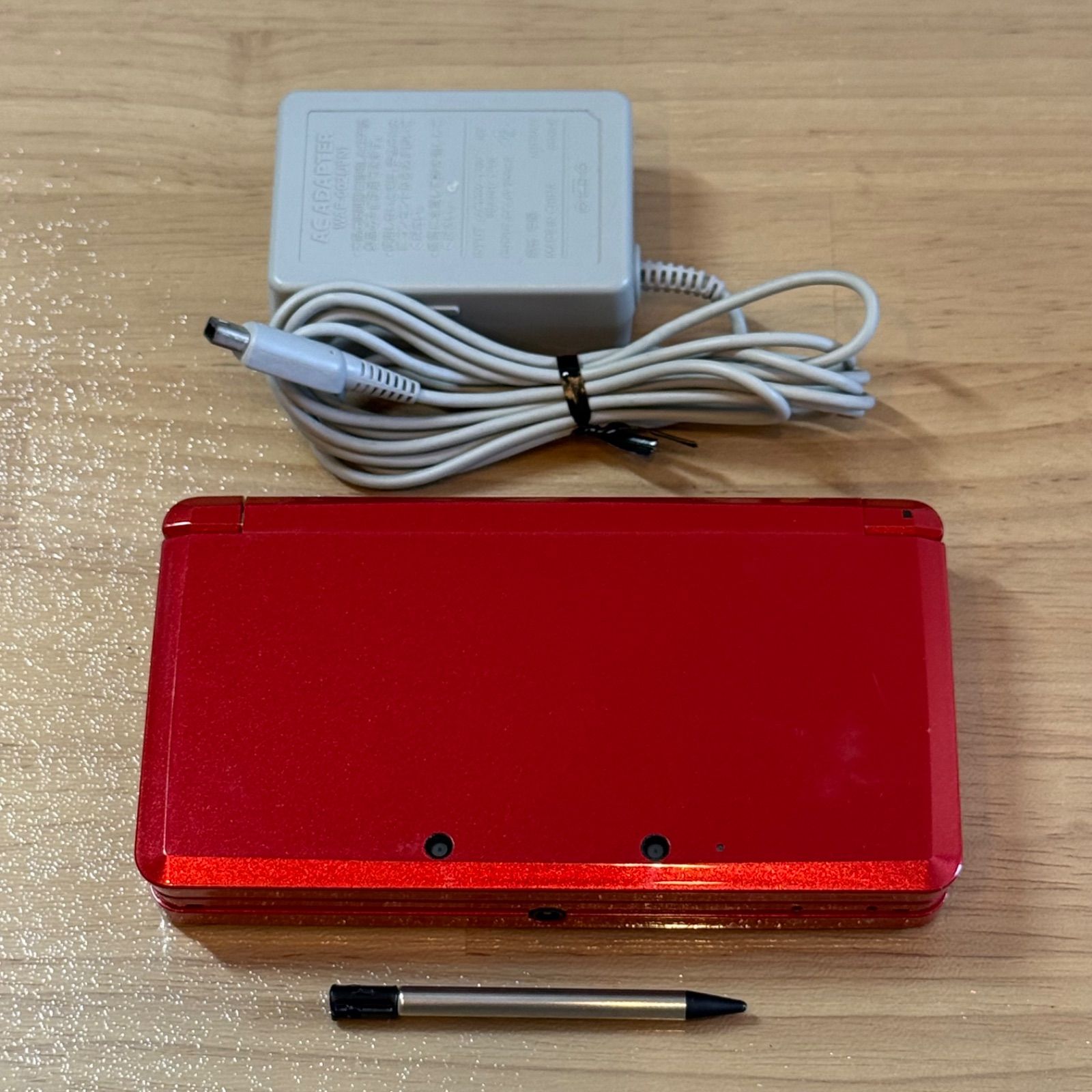 7-063 ニンテンドー3DS メタリックレッド 11,840円