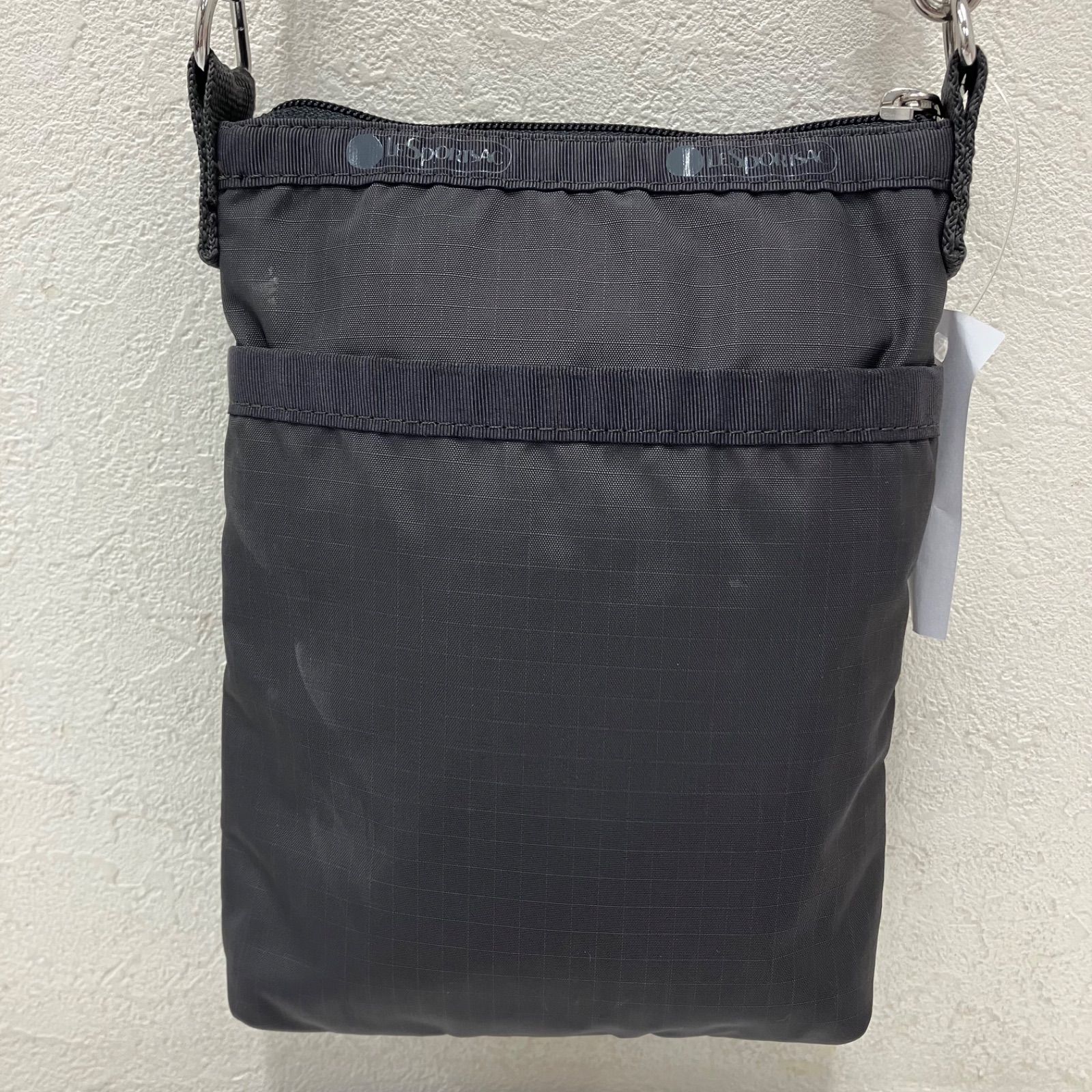6142 LeSportsac レスポートサック ショルダーバッグ 斜めがけ 紐調節 