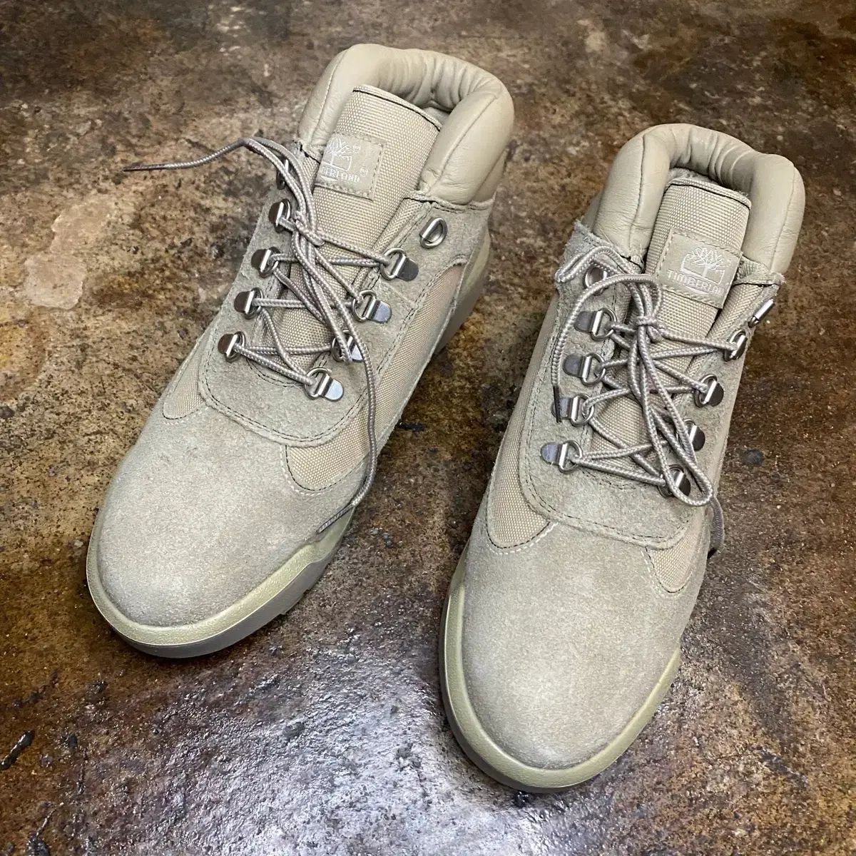 Nonnative x Timberland スウェード ブーツ