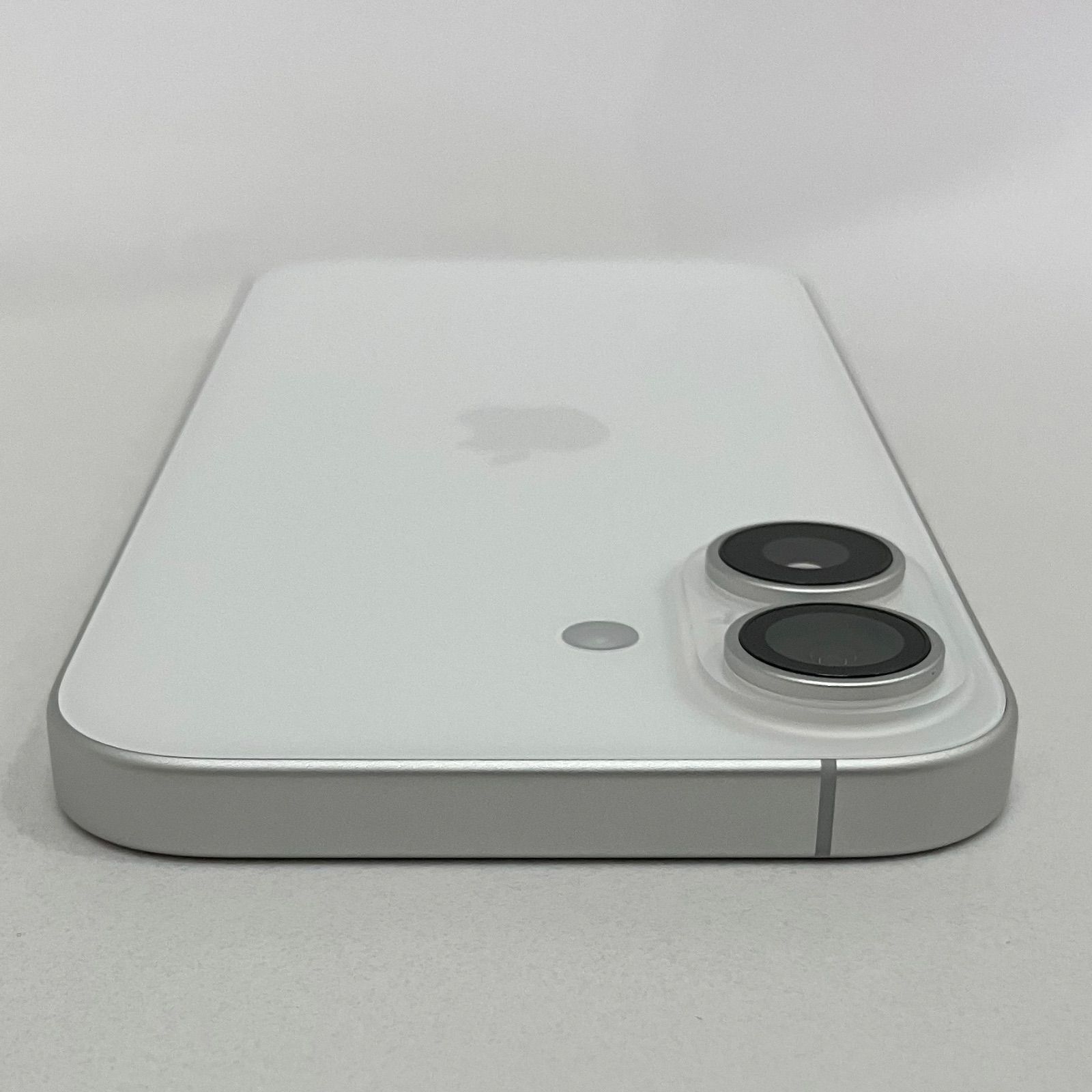 ほぼ新品】iPhone17 256GB ホワイト SIMフリー EKI50081 S - メルカリ