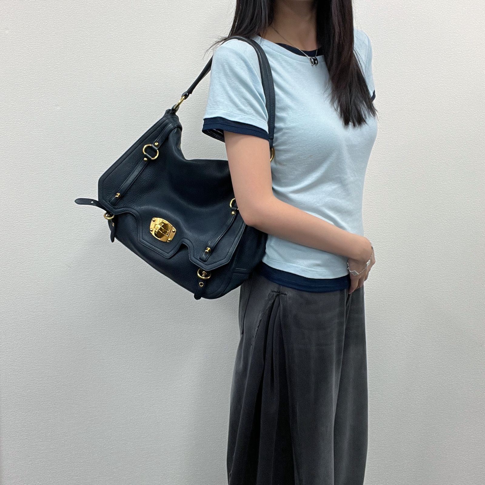 中古】MIU MIU ミュウミュウ マドラス 2WAY ショルダーバッグ レザー