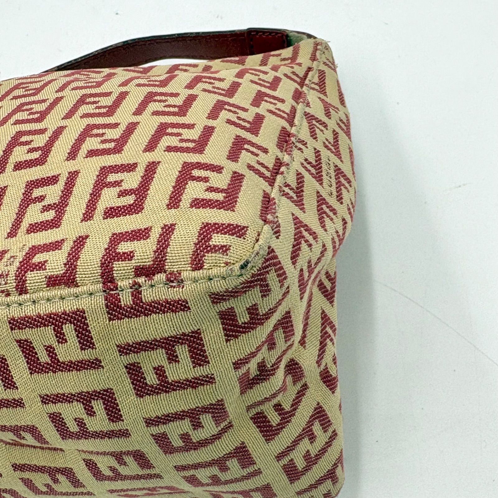 FENDI フェンディ ズッキーノ柄 アクセサリーポーチ ハンドバッグ