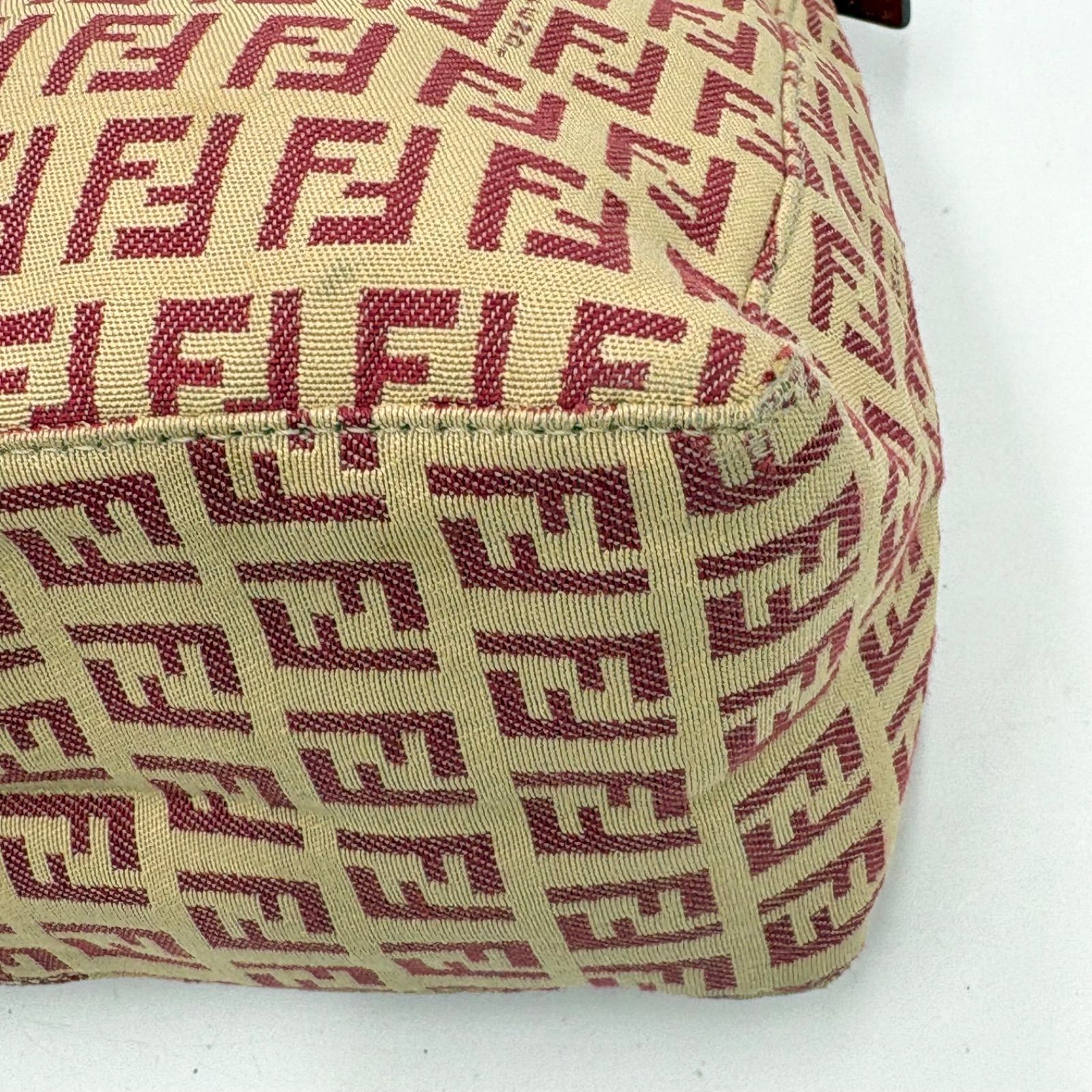 FENDI フェンディ ズッキーノ柄 アクセサリーポーチ ハンドバッグ