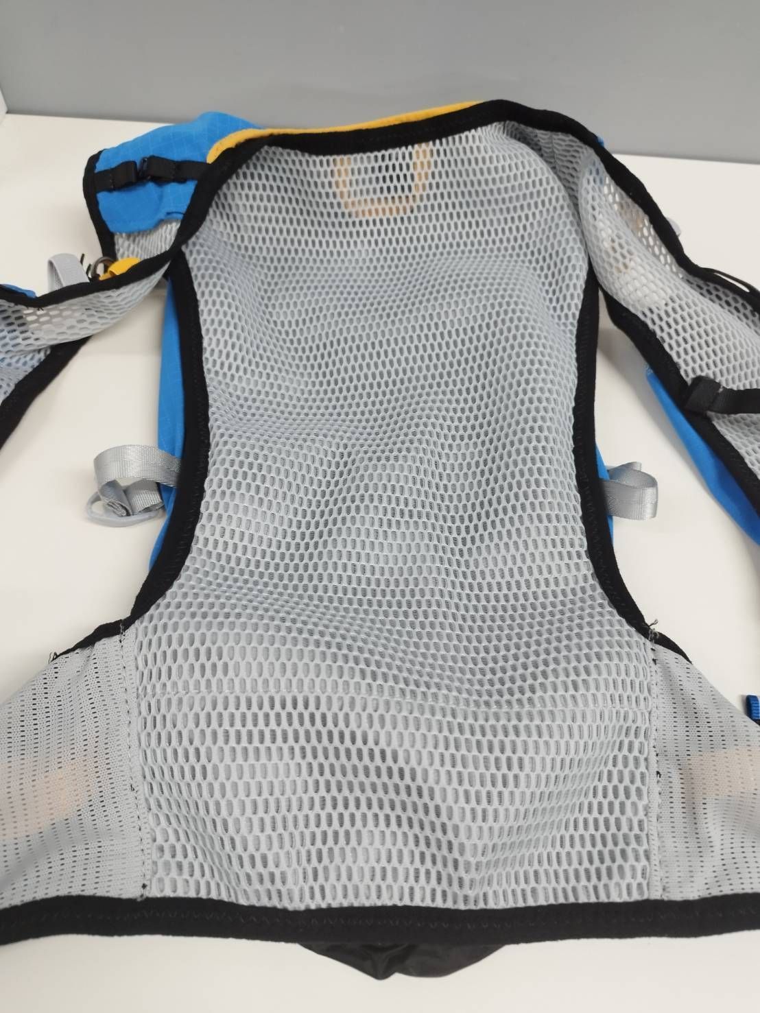 美品】EVADICT トレイルランニング用バックパック/15L - メルカリ
