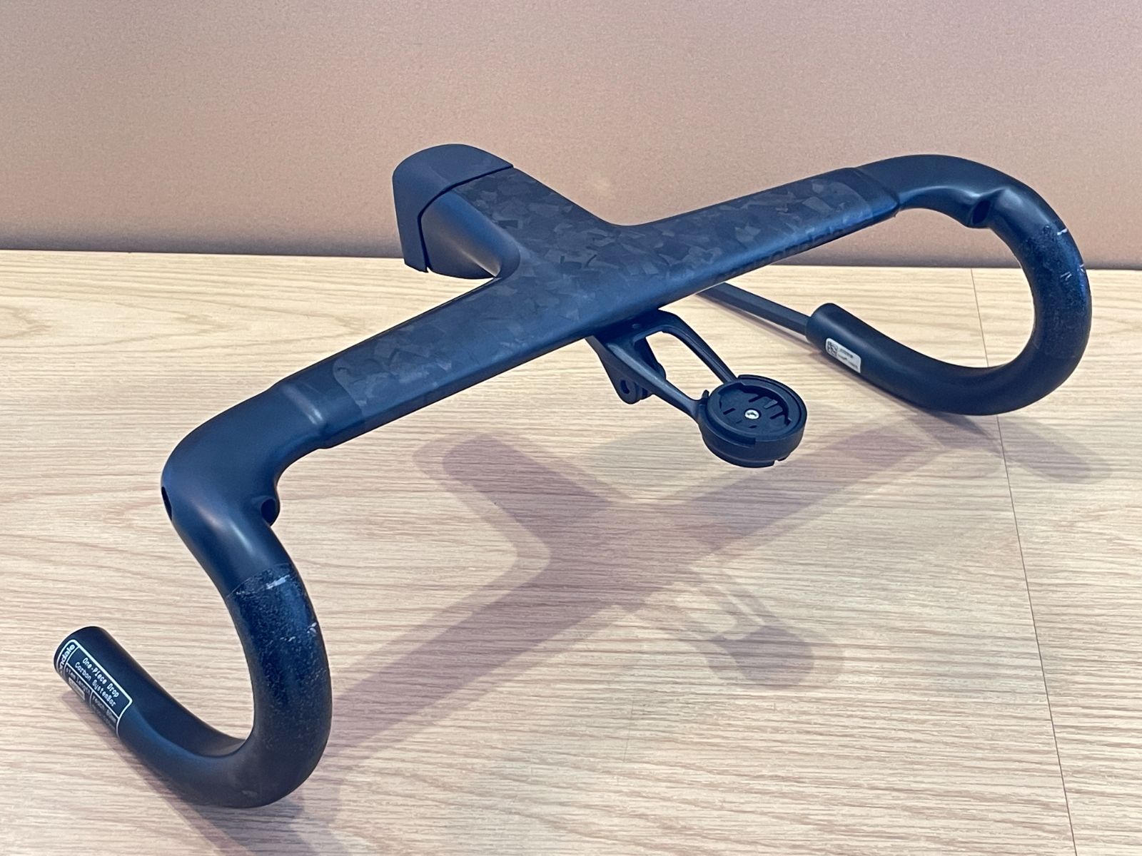 P4534 ■※割れ、凹みなし■CANNONDALE キャノンデール MOMO Design モモデザイン SystemBar R-One Carbon One-Piece Handlebar カーボン ドロップハンドル 380mm 100mm 6°