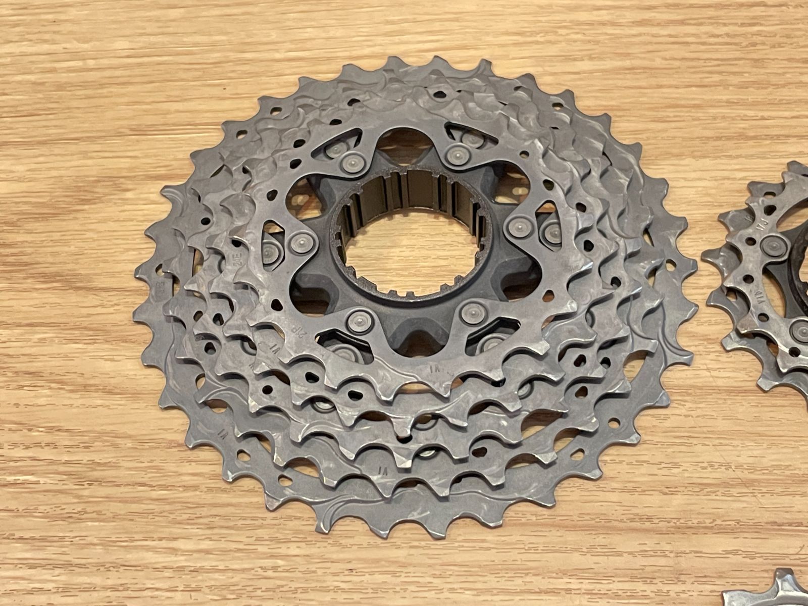 P4536 USEDSHIMANO シマノ CS-R9200 11-34T 12s di2専用 スプロケット