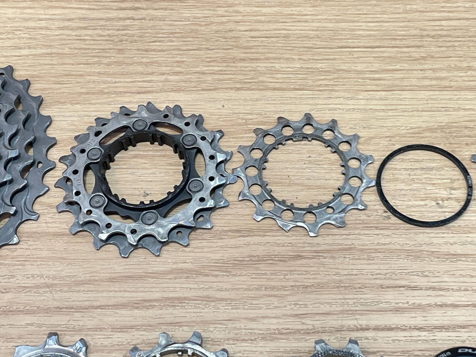 P4536 USEDSHIMANO シマノ CS-R9200 11-34T 12s di2専用 スプロケット