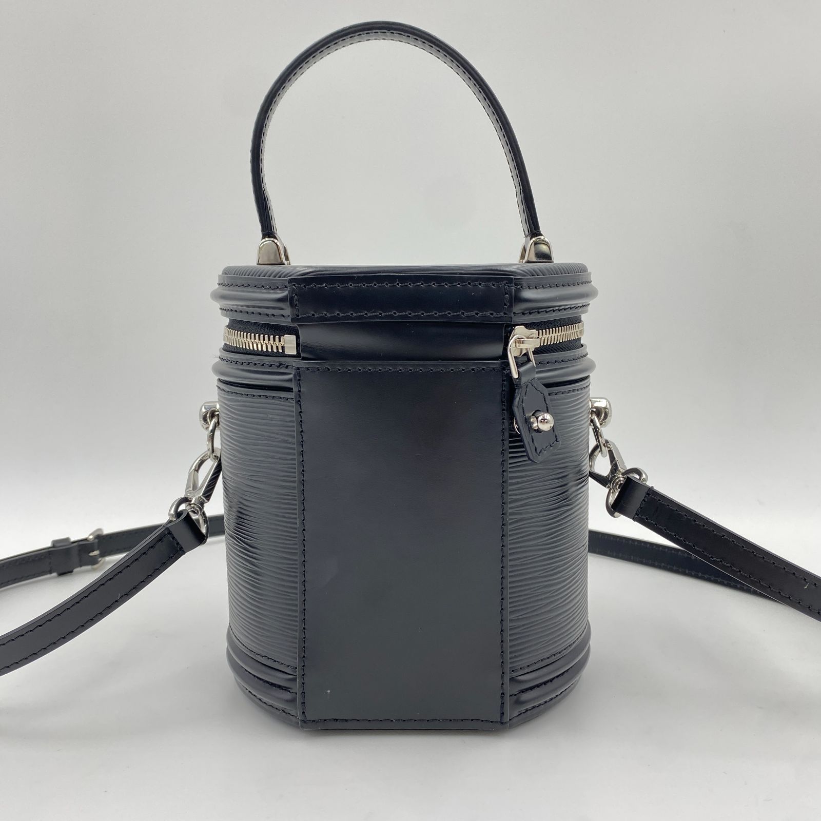 ルイヴィトン　バニティバッグ　カンヌ　ハンドバッグ　型押しロゴ　エピ　ブラック ルイヴィトン LOUIS VUITTON カンヌ M52226 エピ ショルダーバッグ 黒