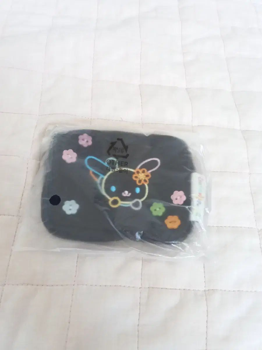 スパオ ウサハナ 財布