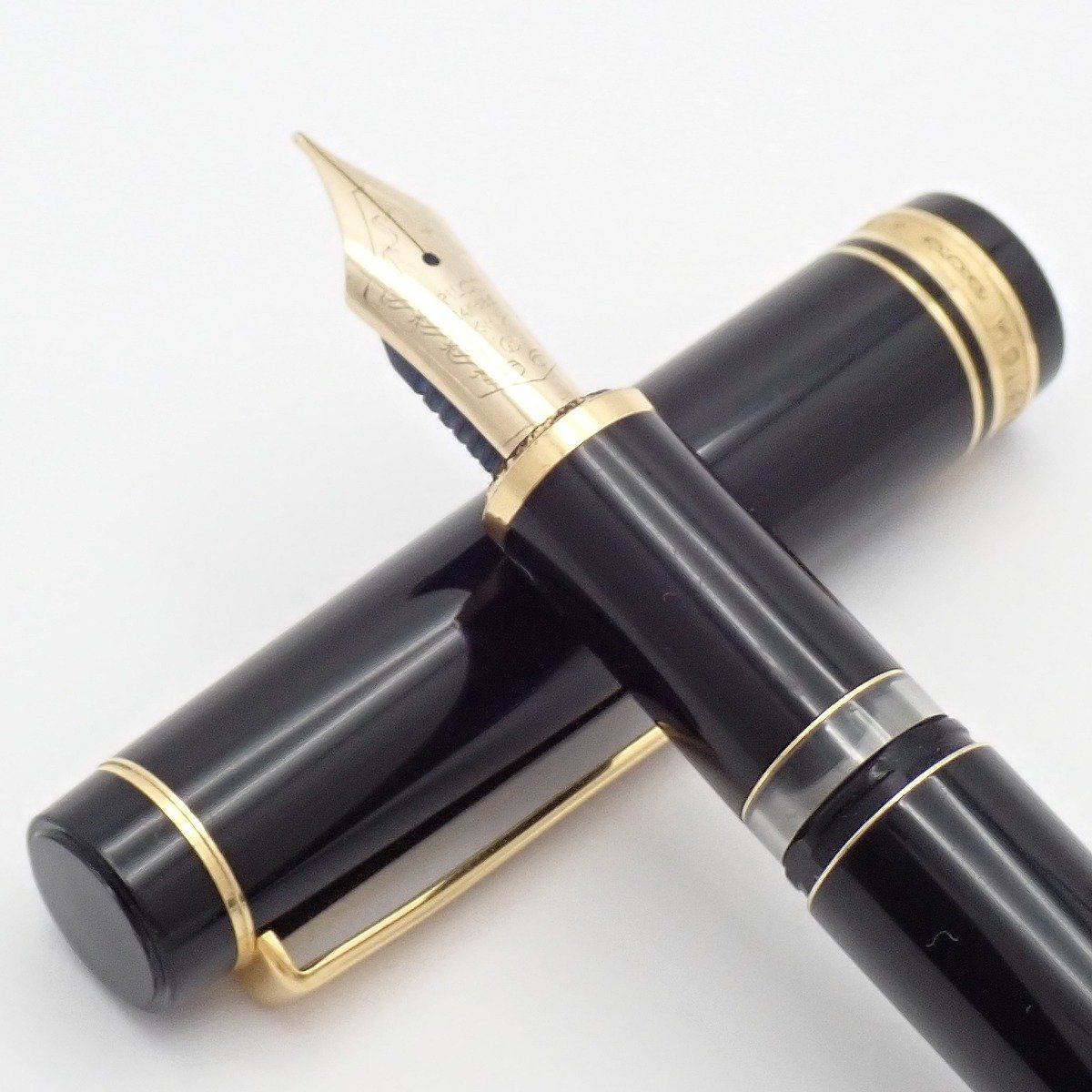 PILOT パイロット カスタム 万年筆 14Kペン先 ベスト型 ブラック×ゴールド PILOT パイロット カスタム 万年筆 14Kペン先 ベスト型 ブラック