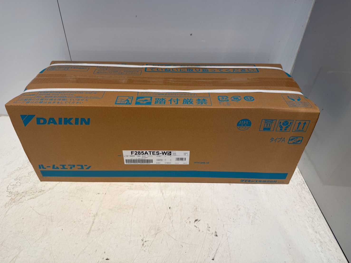 439　DAIKIN　2025年製　10～12畳用　新品未開封　保証書付き　F285ATES-W 56,341円