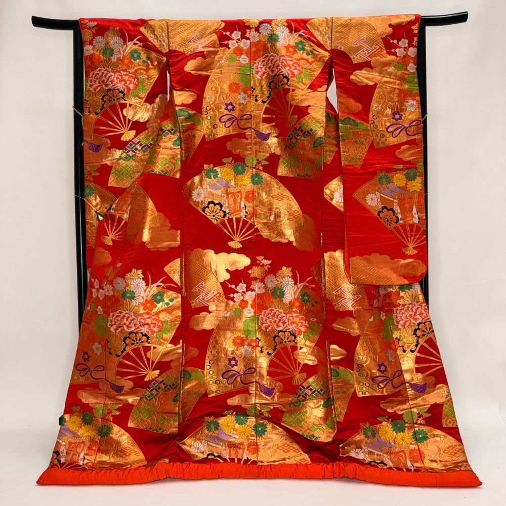 色打掛 正絹 鶴 刺繍 赤 打掛 花嫁衣裳 ポリエステル リサイクル 中古 ブライダル ウエディング 着物 6074