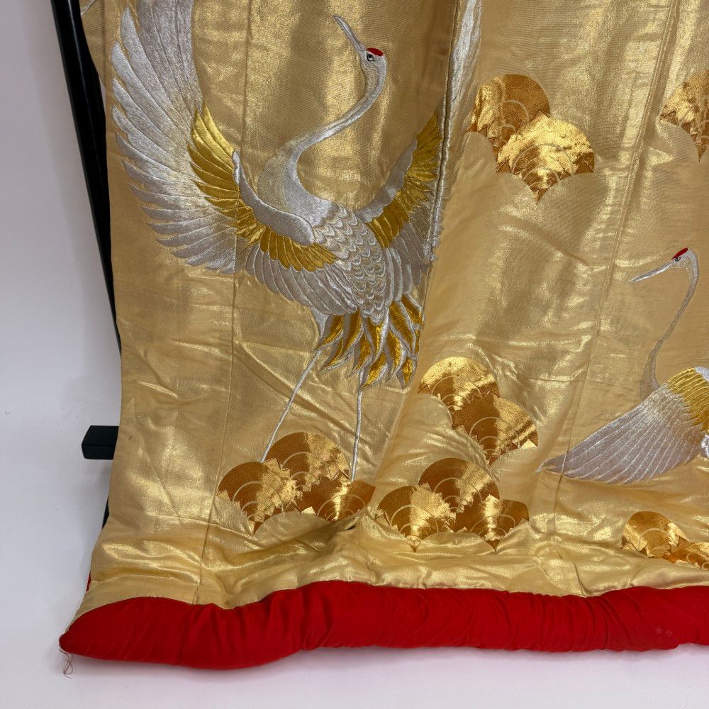 色打掛 正絹 鶴 刺繍 金 打掛 花嫁衣裳 ポリエステル リサイクル 中古