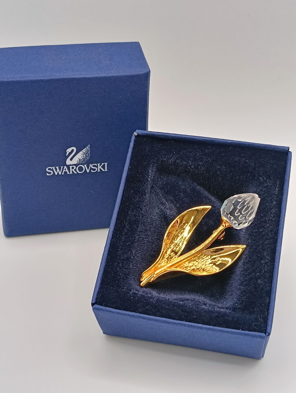 SWAROVSKI（スワロフスキー） チューリップモチーフ ブローチ - メルカリ
