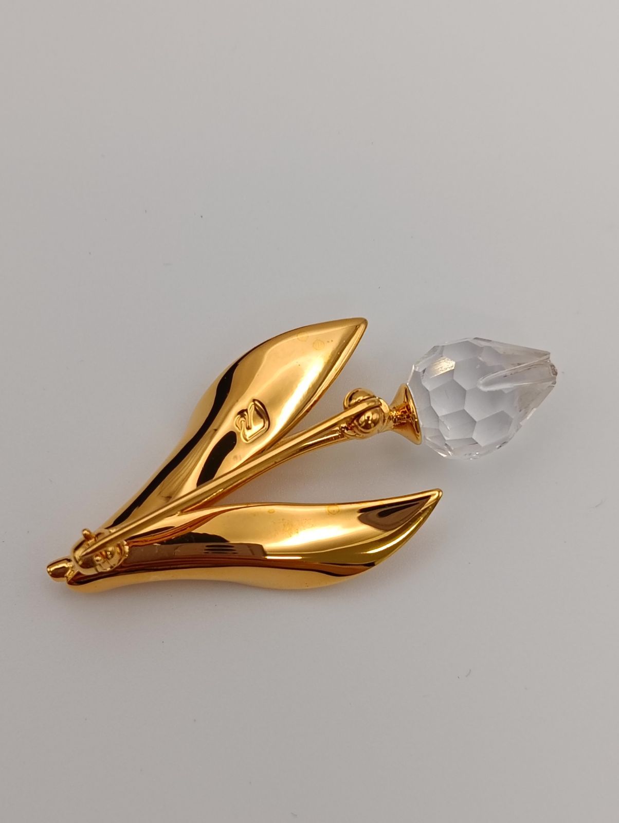 SWAROVSKI（スワロフスキー） チューリップモチーフ ブローチ - メルカリ