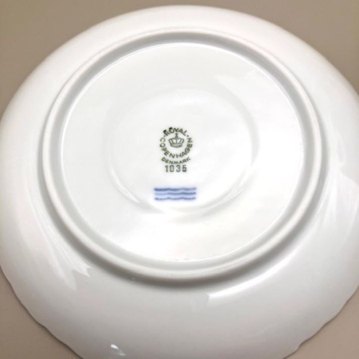 ロイヤルコペンハーゲン ホワイトフルーテッド ハーフレース カップ 