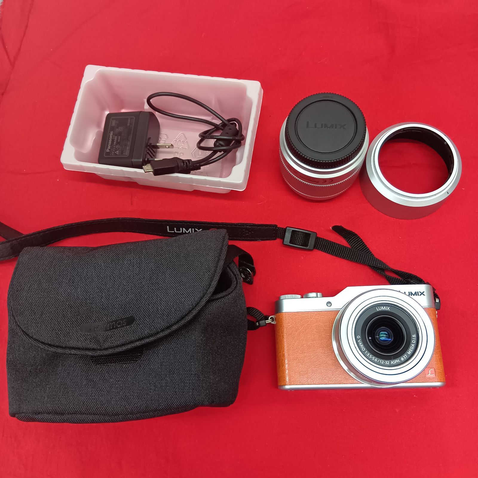 Panasonic LUMIX DC-GF9 DSLR Double Lens Kit Orange Lumix Panasonic
