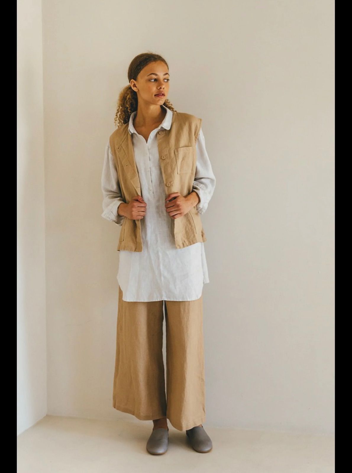 fog linen work カリナベスト リネン100% ナチュラル ベージュ ノー