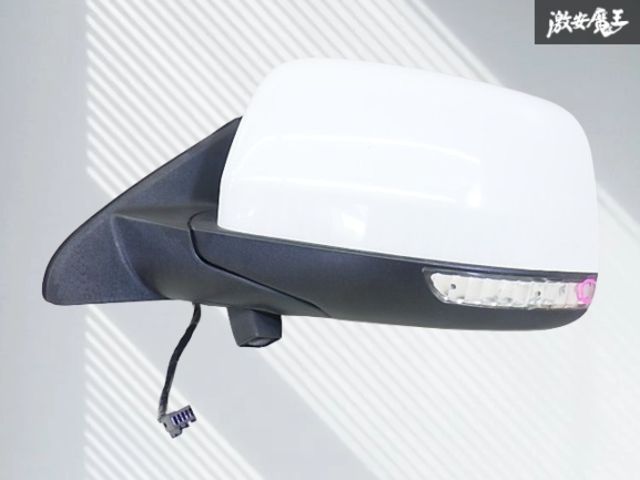 【保証付】ジープ 純正 WK36 グランドチェロキー ドアミラー サイドミラー ウインカー 9＋4P カメラ付 左 左側 ソリッド 白系 即納 棚
