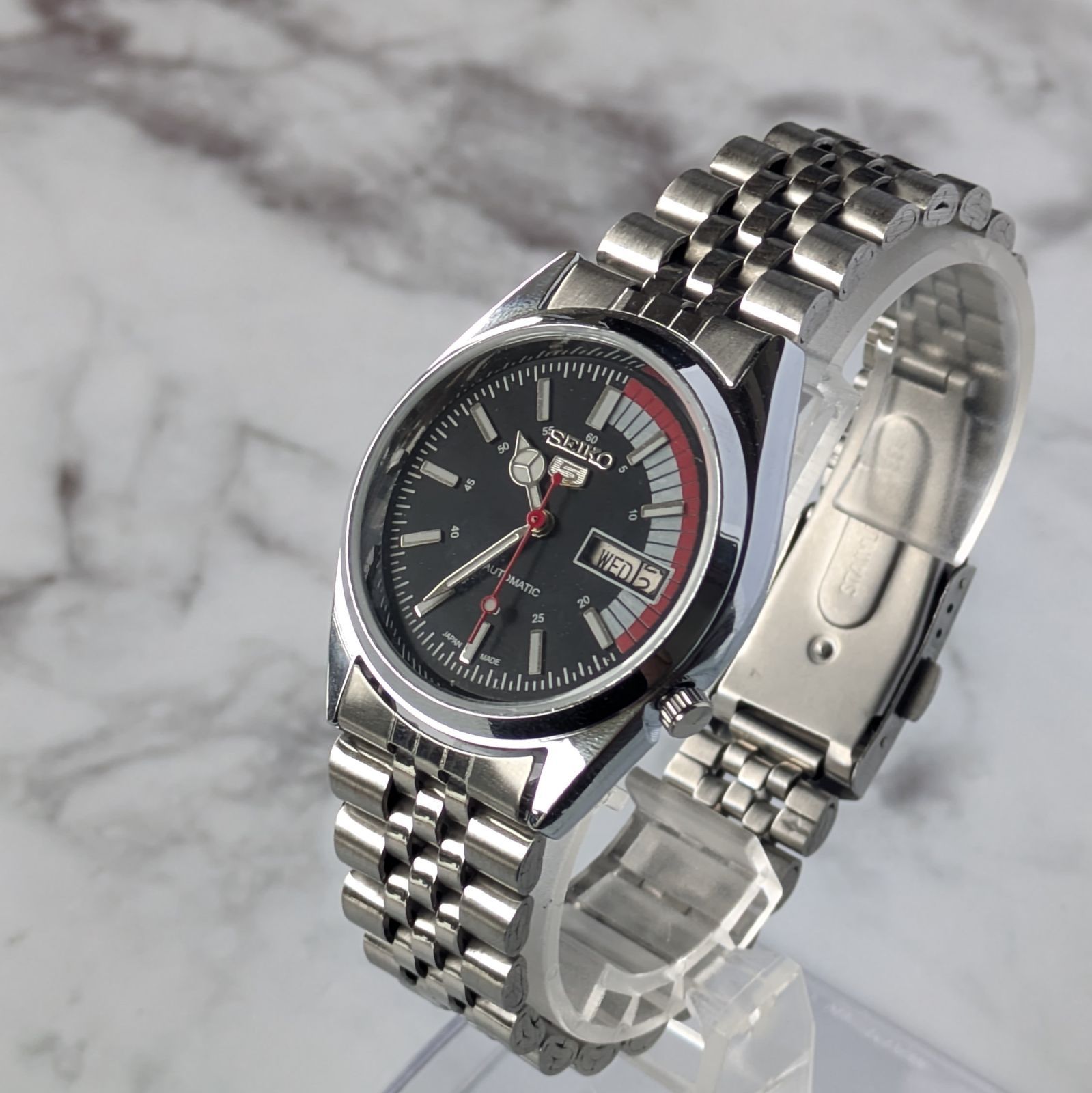 SEIKO セイコー5 自動巻き ヴィンテージ ブラック文字盤 バー