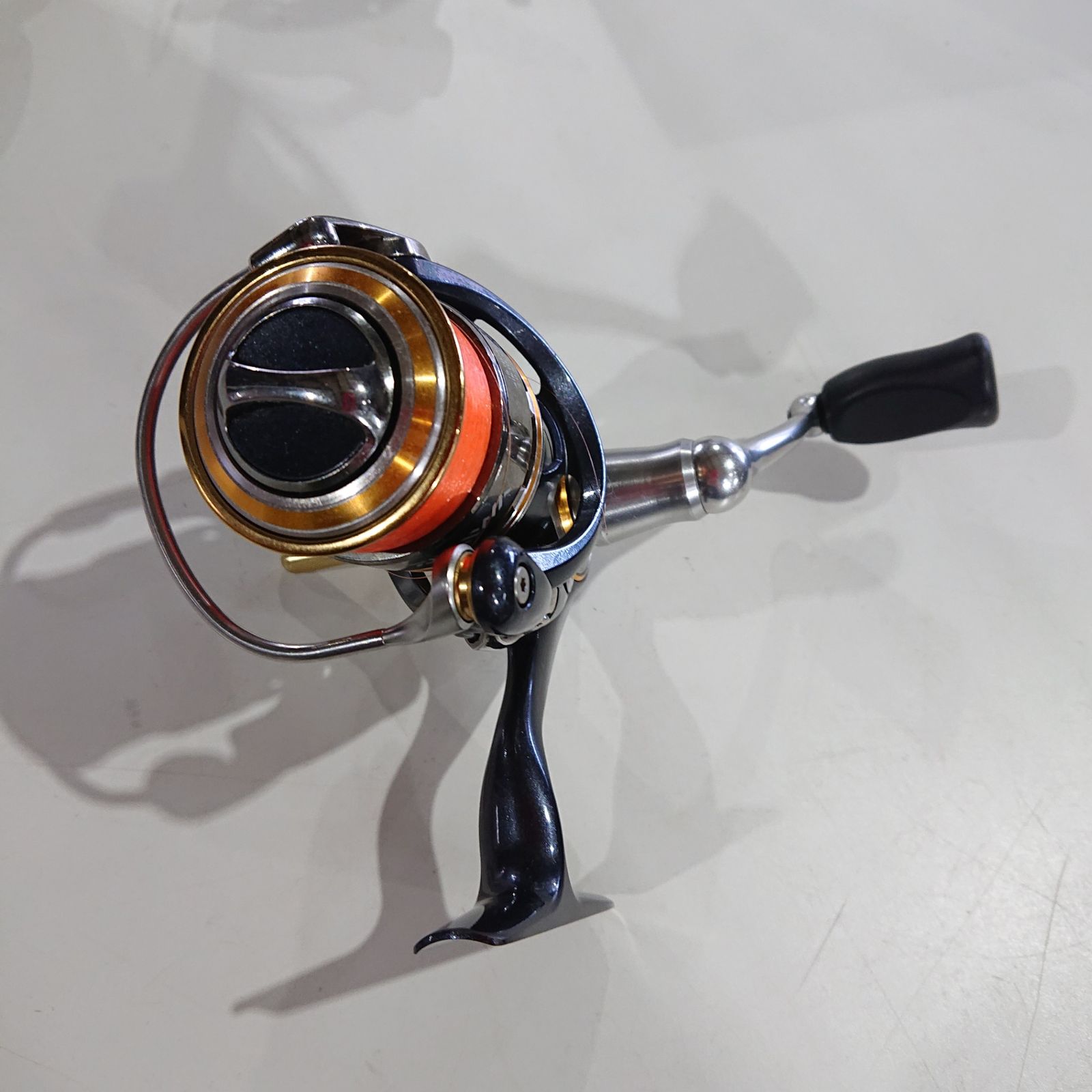 車 ハイラックスサーフ(KD-KZN185W)フロント右側ドアレギュレーター