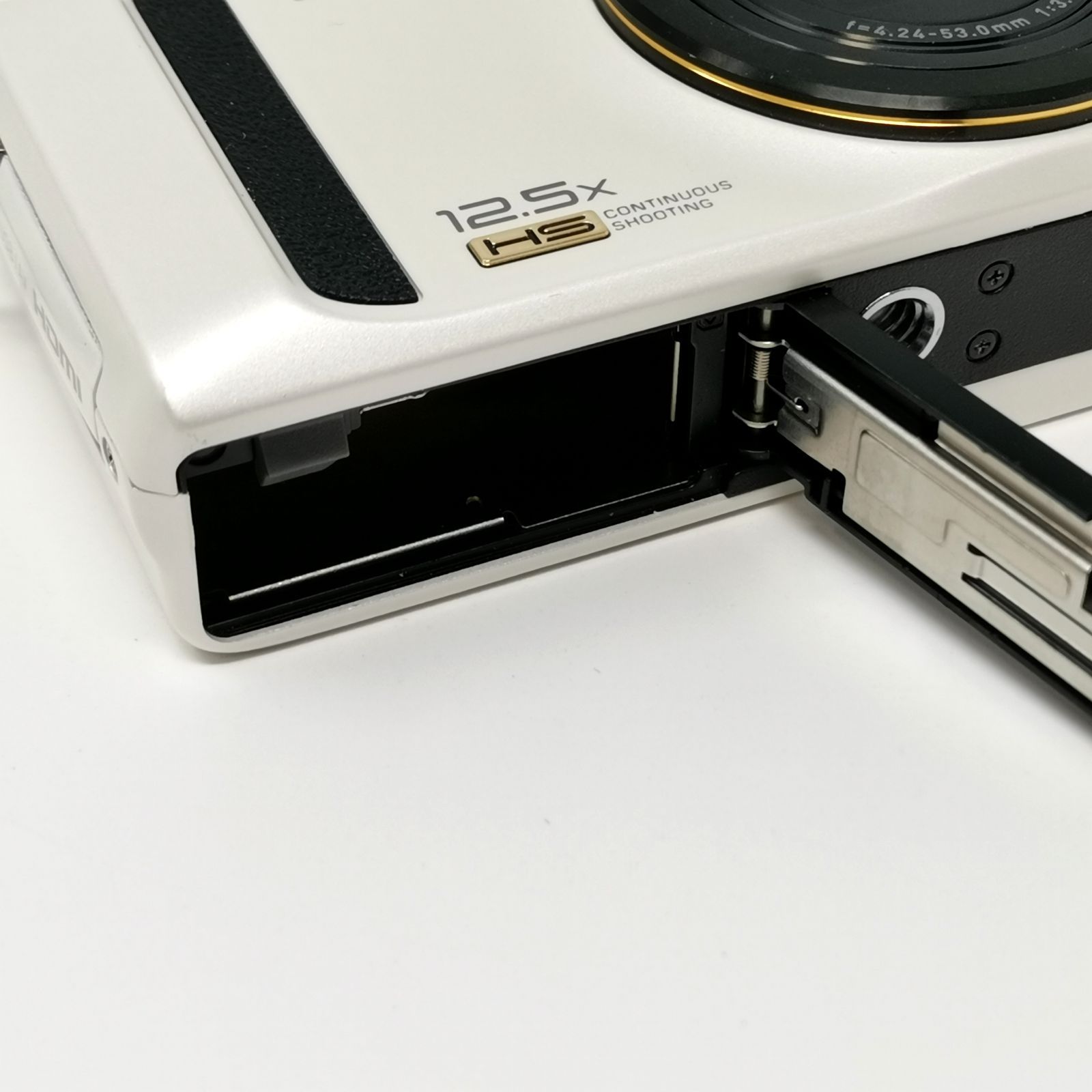 CASIO EXILIM EX-ZR100 ホワイト コンデジ カメラ 動作確認済み SD