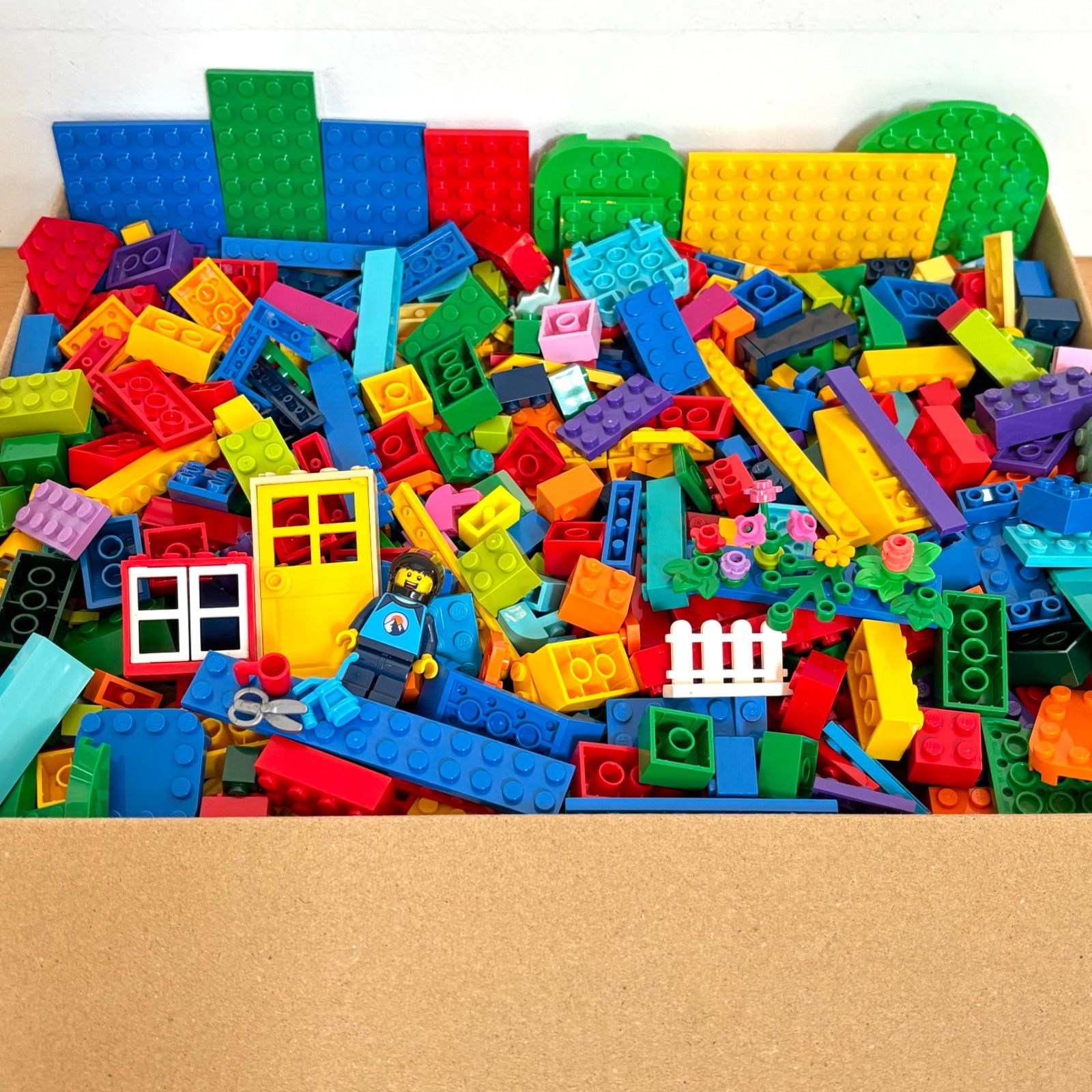 LEGO レゴ カラフル ブロック プレート パーツ 大量 おまとめ - メルカリ