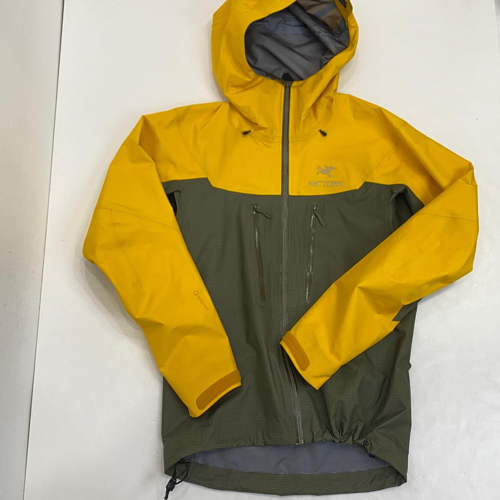 姫路東店】 中古 ARC'TERYX | アークテリクス マウンテンパーカー